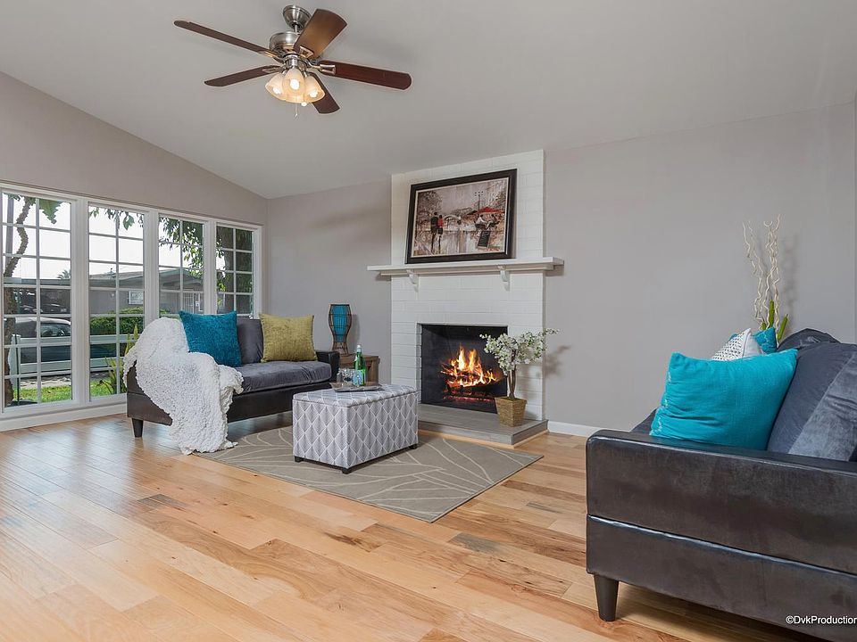 1st image of 2972 Melbourne Dr
