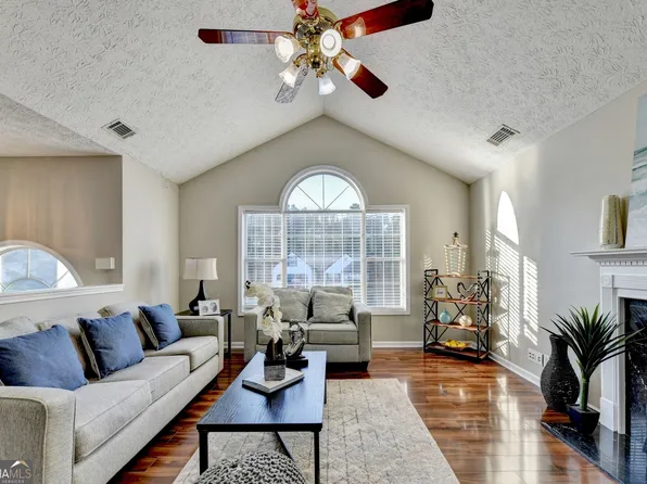 3921 Pine Gorge Ct, Dacula, GA 30019