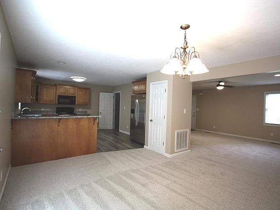 3rd image of 125 Willard Way