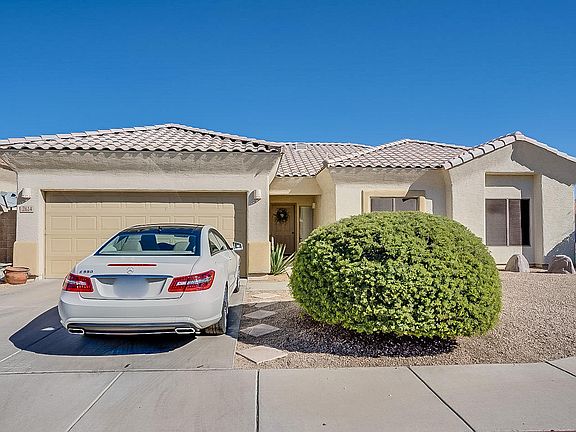 2nd image of 2614 E Jessica Ln