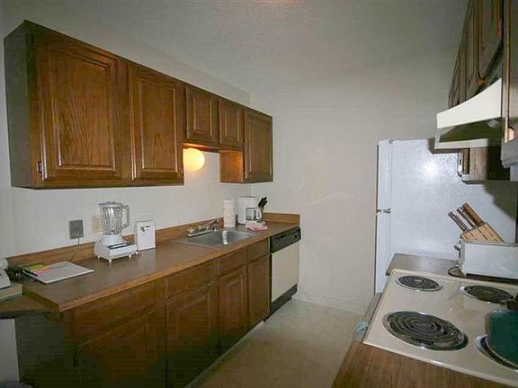 3rd image of 998 W Beaver Creek Blvd #B311
