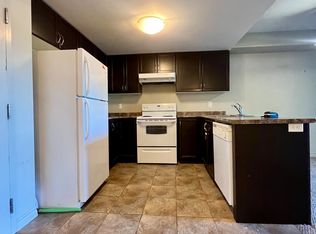 67 Kingsbury Sq #106, Guelph, ON N1L 0L3