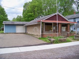 122 3rd St, Utica, PA 16362