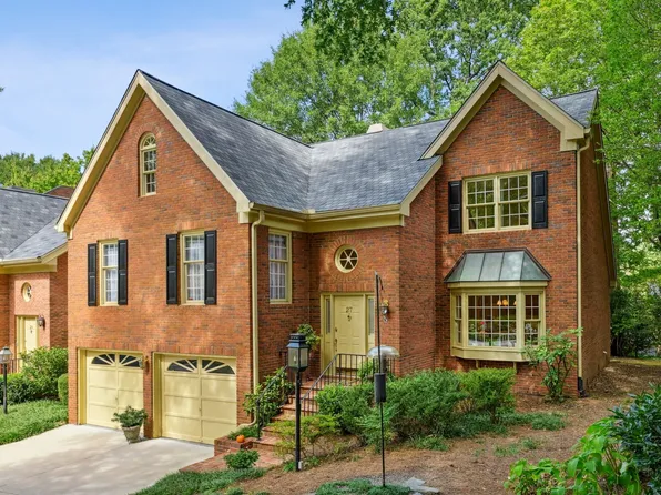 27 Ivy Chase Way, Atlanta, GA 30342