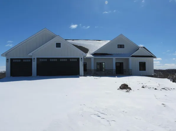 27281 Elle Cir, Elko New Market, MN 55020