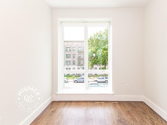 4th image of 799 Ocean Ave #3A
