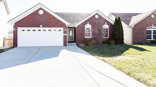 205 Palmer Dr — Photo 1