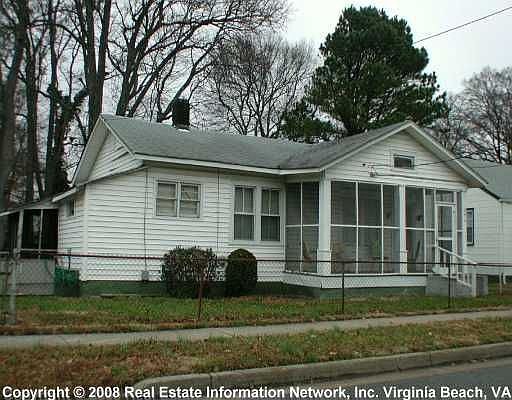954 AVE I