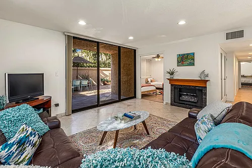 2420 Torrey Pines Rd #A104 Photo 1