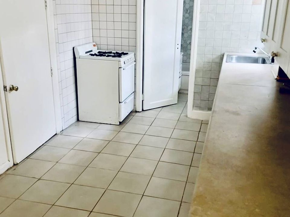 2nd image of 144 231st St
