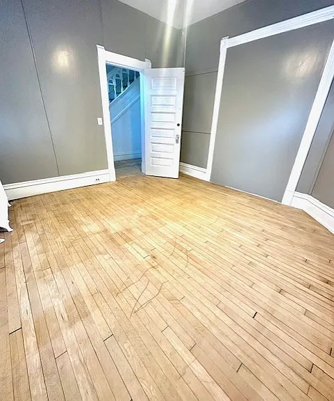 Office / Bedroom 6