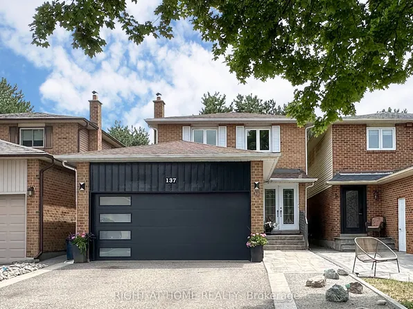 137 Joanna Cres, Vaughan, ON L4J 5G3