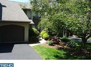 137 Golf Club Dr, Langhorne, PA 19047