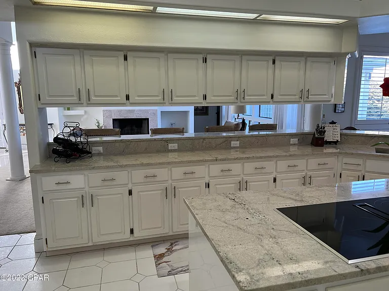 631 Amberjack Dr — Photo 11