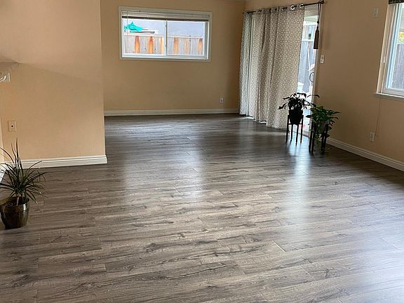 4th image of 5649 Rotterdam Ln