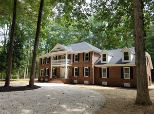 517 Fordsmere Rd, Chesapeake, VA 23322