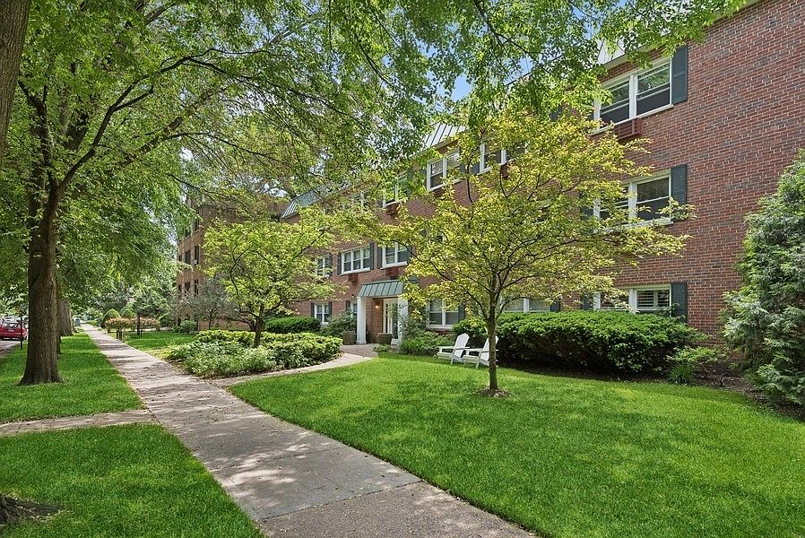 1st image of 1414 Elmwood Ave APT 2G