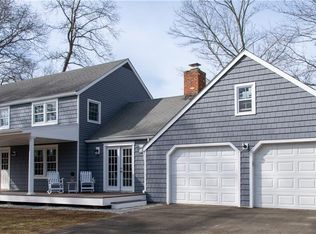 6 Fencove Ct, Old Saybrook, CT 06475