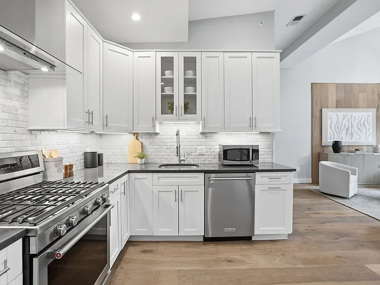 1117 Allison St NW #3 — Photo 15