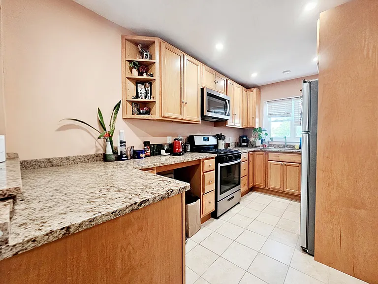 5 Alton Ct #6 — Photo 5