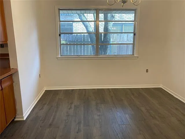 813 Andrews Ave — Photo 7
