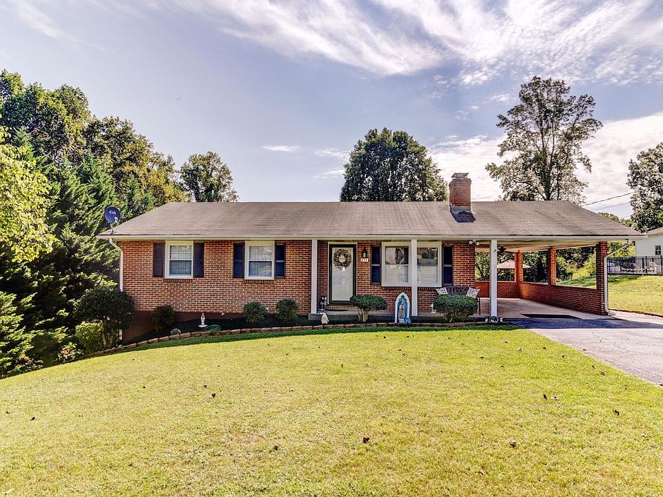 1st image of 174 Hillcrest Cir
