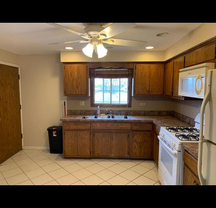 1st image of 6342 W 99th Pl APT 3