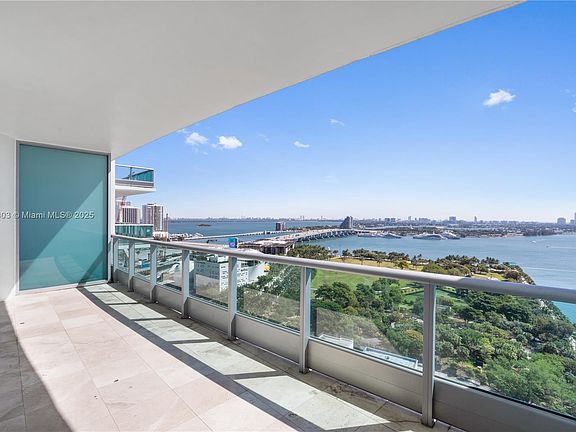 2nd image of 900 Biscayne Blvd APT 2309