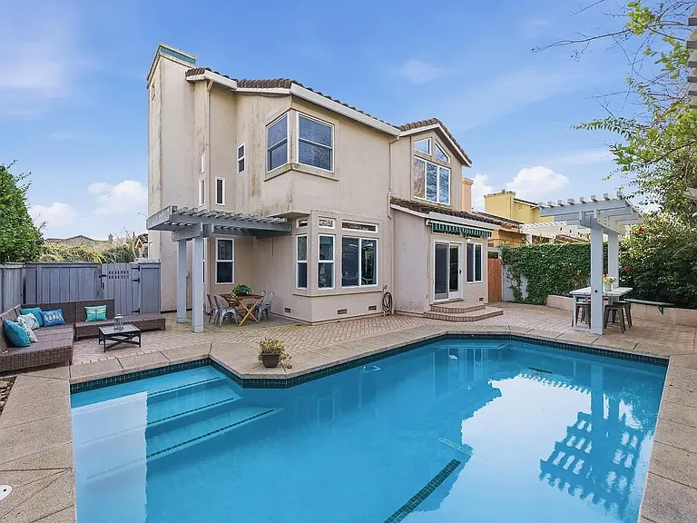 45 Cove Ct — Photo 18