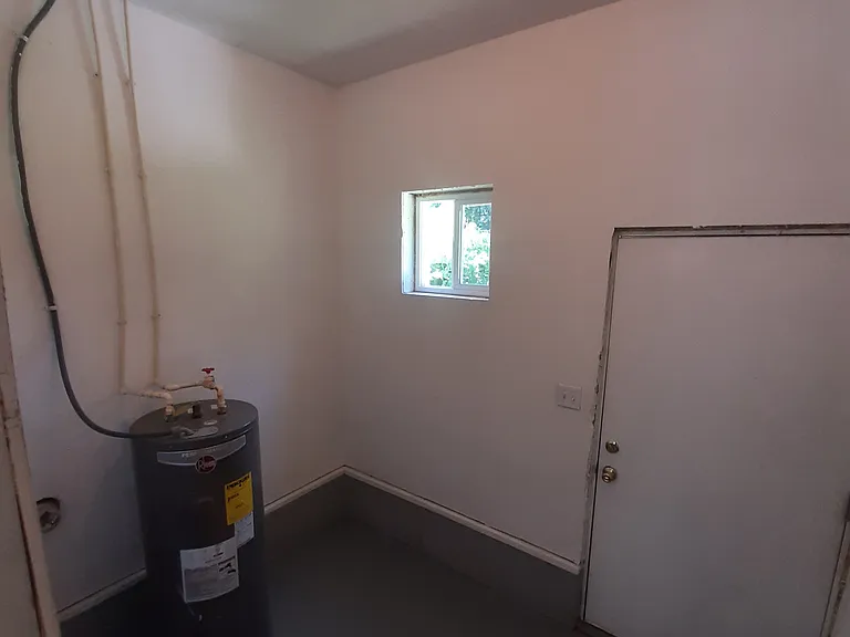 622 Fayette Ave — Photo 8