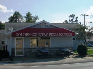 201 E Wood St, Camp Point, IL 62320