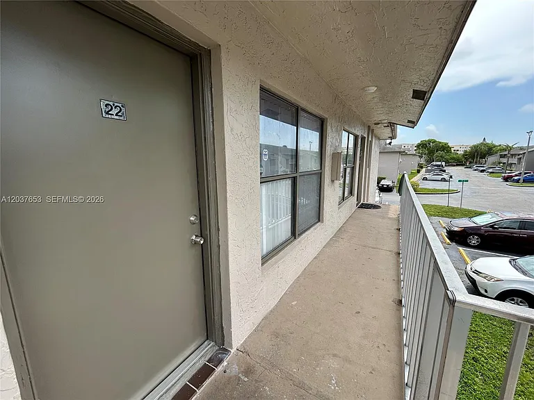 15332 SW 72nd St #6-22 — Photo 3