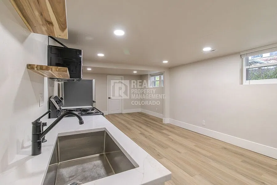 Beautifully Remodeled 2 Bed / 2 Bath Garden-Level Home in Prime Denver Location! — Photo 3