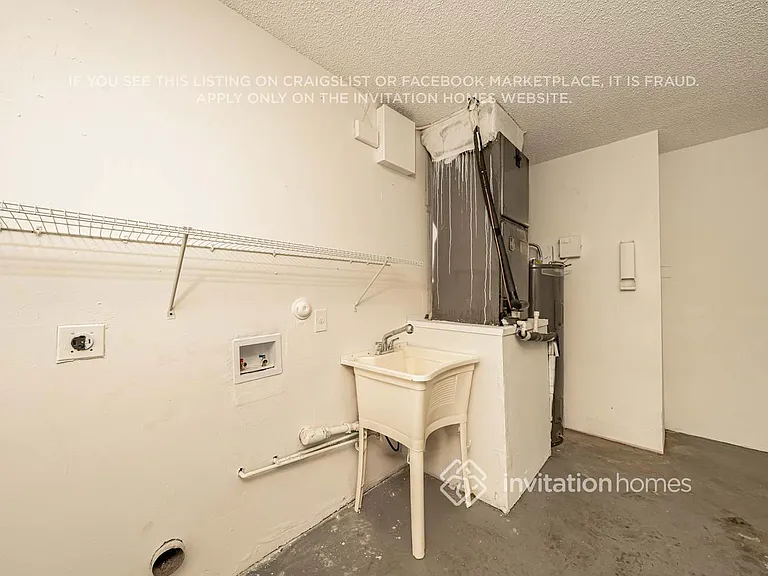 1320 SW 18th St — Photo 8