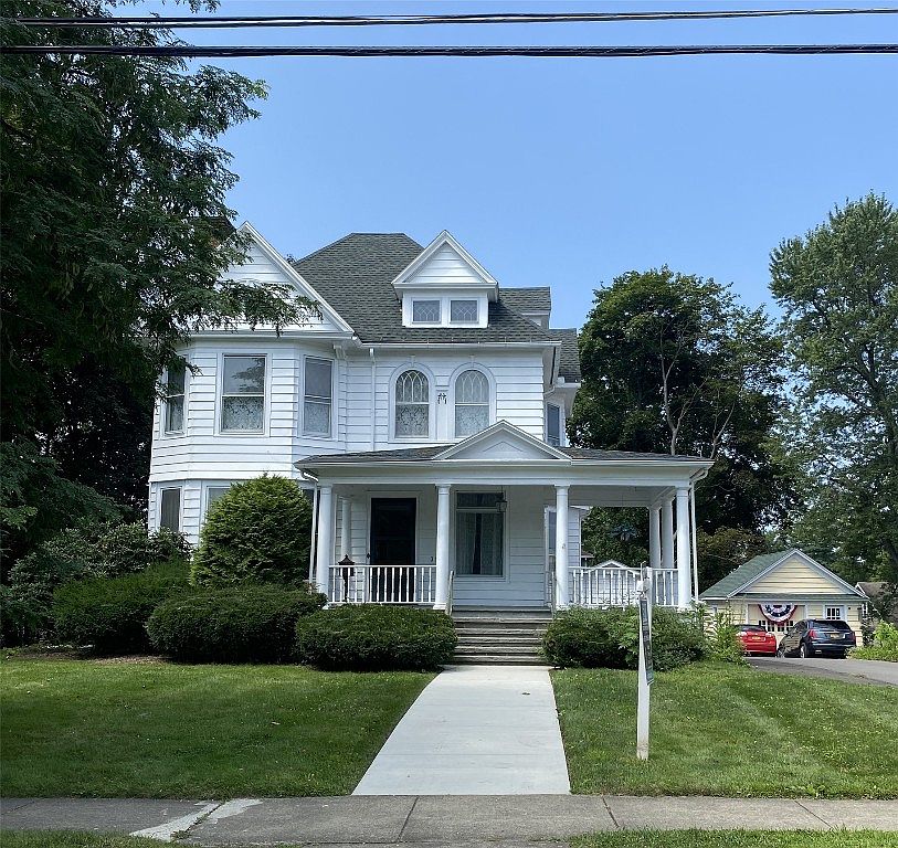 39 Beethoven St, Binghamton, NY 13905 | Zillow