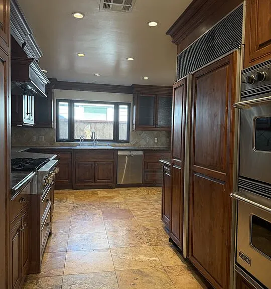 12841 Landale St — Photo 25