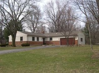 440 N Hillview St, Rochester, MI 48306