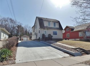 615 W Prospect St, Durand, WI 54736