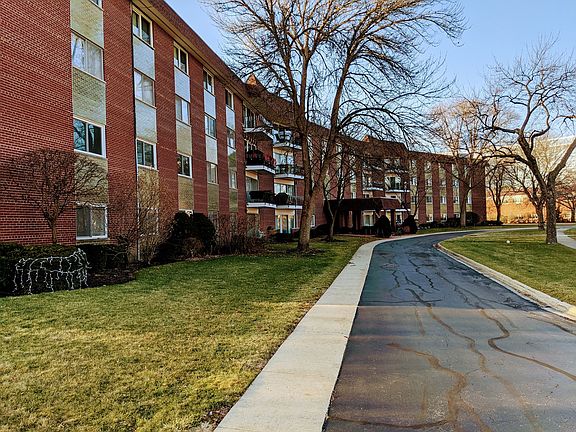 2nd image of 1030 S Fernandez Ave APT 1D
