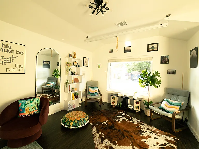 15030 Lantern Dr — Photo 6