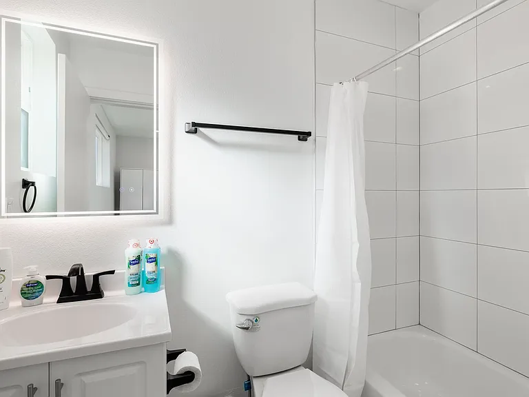 MH 3001 Van Buren Pl — Photo 1