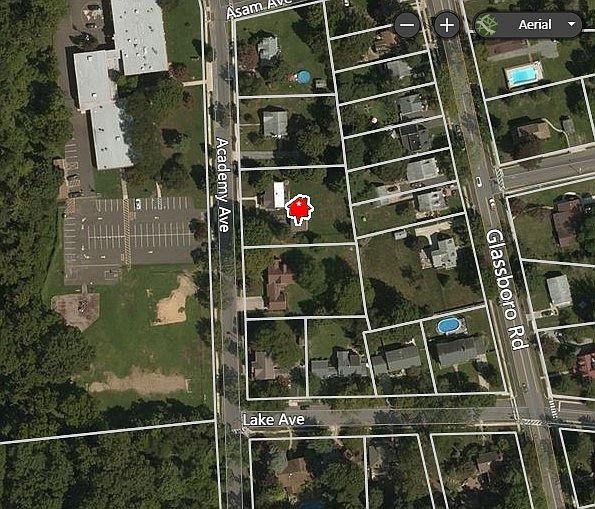 2nd image of 125 Academy Ave