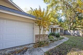 4th image of 205 Halstead Rd