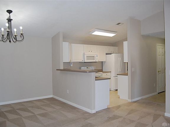 5th image of 3127 Alexander Pl APT 205