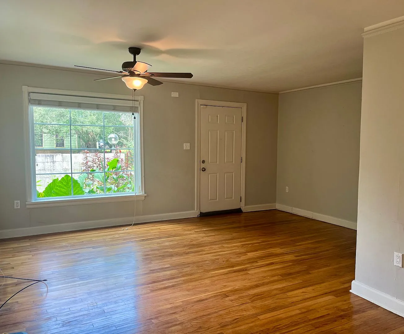 Great location in Garden District seconds from Downtown and LSU! — Photo 2
