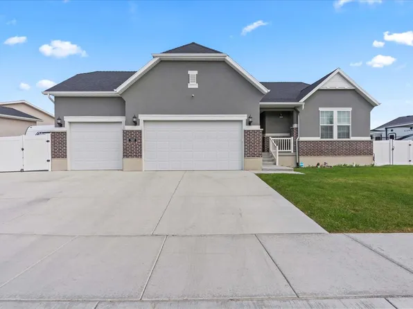 969 W Montauk Ln, Stansbury Park, UT 84074