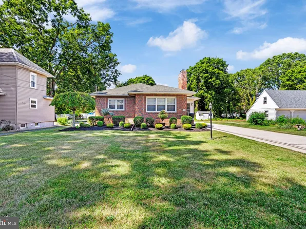 330 Valley Ave, Hammonton, NJ 08037