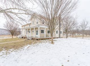 7774 Hickory Bottom Rd, Naples, NY 14512