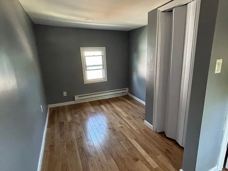 50 Payne Ave — Photo 3