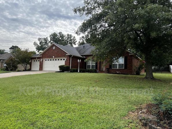 2109 Barrington Dr